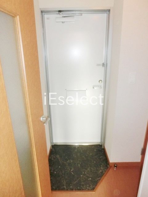 玄関　シューズボックス付きの玄関。