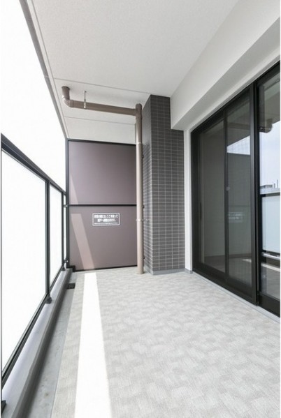 バルコニー　便利で嬉しいバルコニー付きです♪