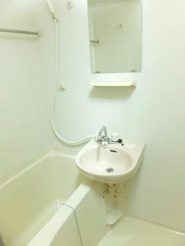 バス・シャワールーム　設備・仕様は号室により異なる為、現況を優先いたします。