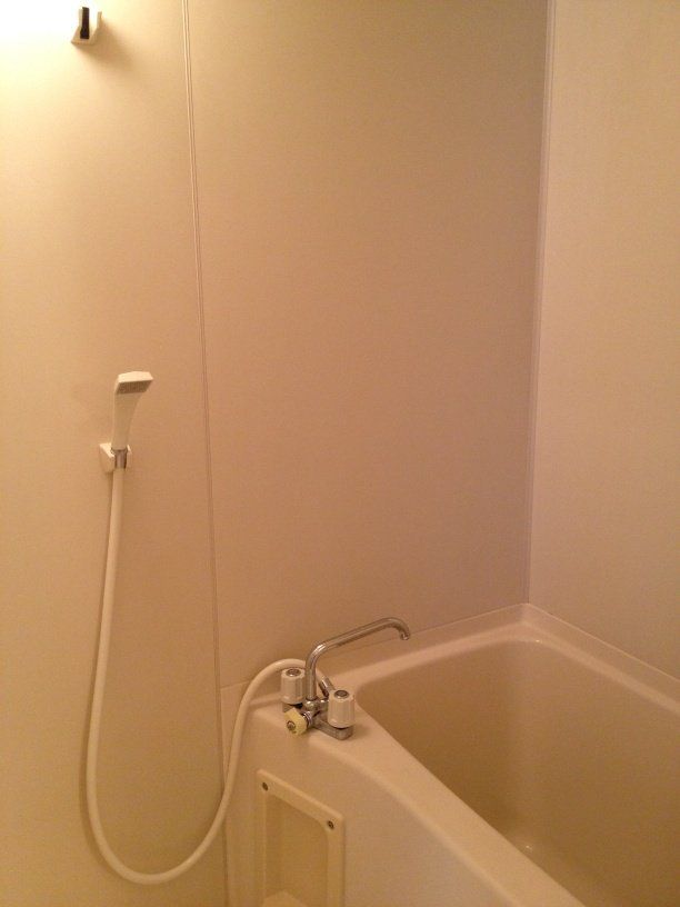 バス・シャワールーム　バス・トイレ別のセパレートタイプ