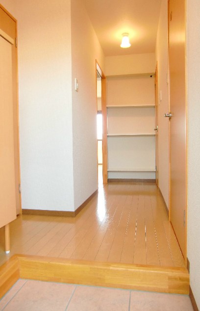 玄関　※他部屋参照