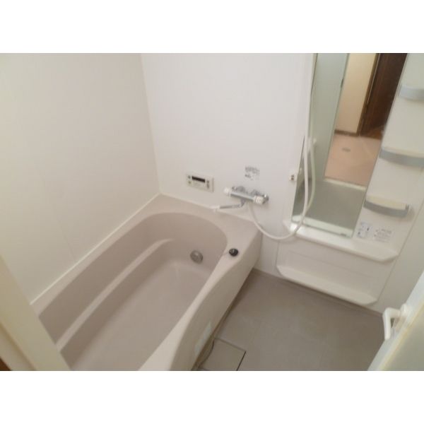 バス・シャワールーム　きれいなお風呂です