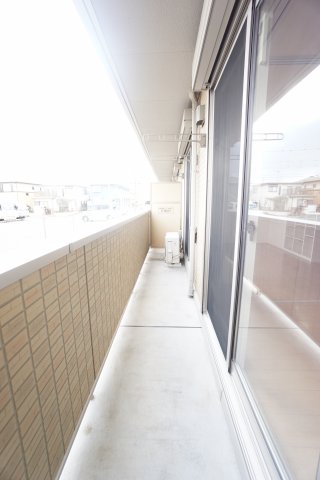 バルコニー　※同物件・同タイプの写真です。