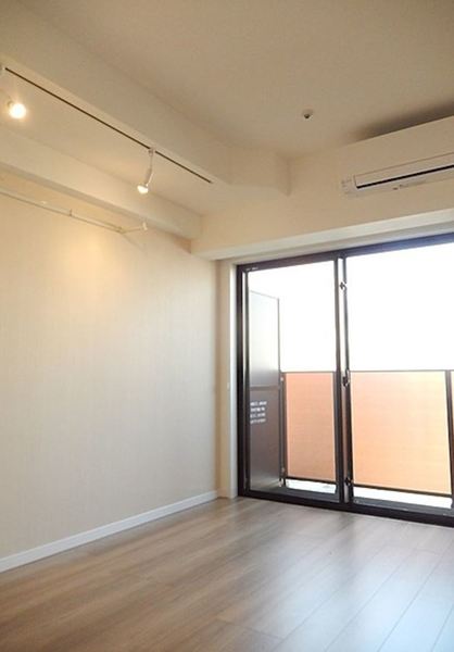 居室・リビング　※別部屋参考写真