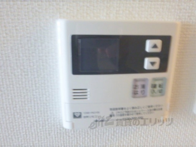 その他設備　給湯器リモコン