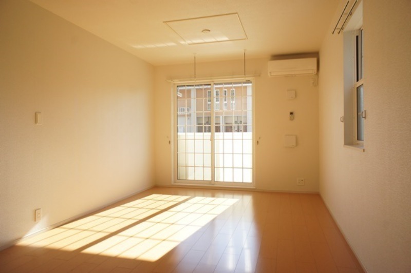 居室・リビング　図面と現状に相違がある場合には現状を優先