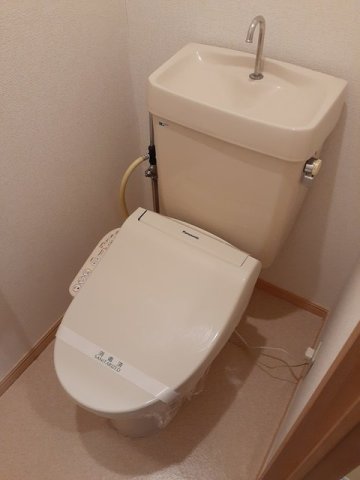 トイレ　ゆったりとした空間のトイレです