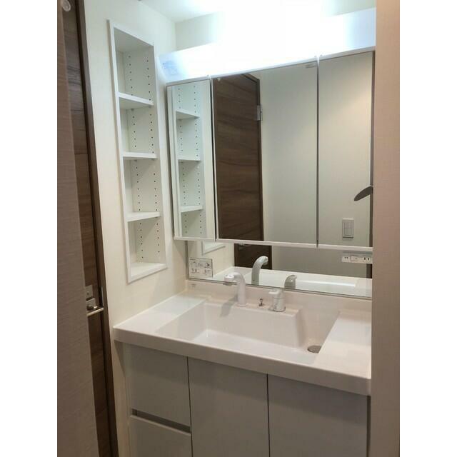 洗面設備　C1タイプ2018年1月撮影 同タイプ503号室の写真です。