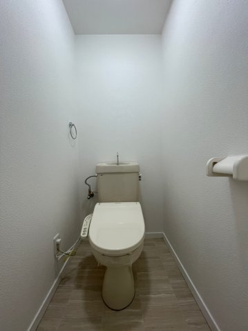 トイレ　トイレもきれいです