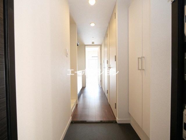 玄関　ララプレイス難波ガルデン