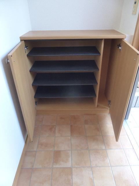 玄関　シューズボックス付きの玄関です★