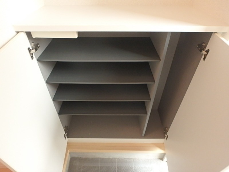 玄関　図面と現状に相違がある場合には現状を優先