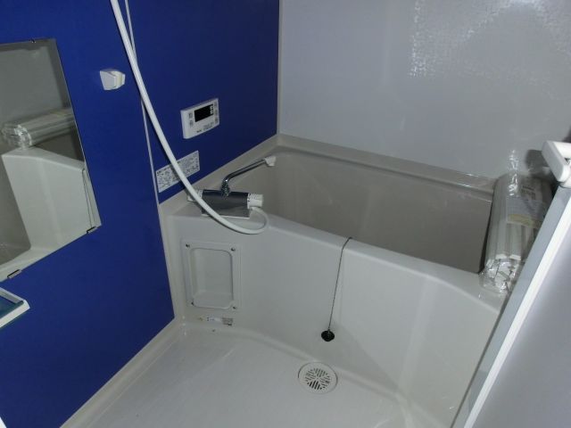 バス・シャワールーム　浴室乾燥機付です