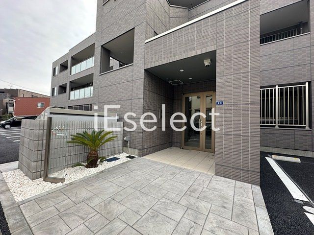 エントランス　不在時でも便利な宅配BOX