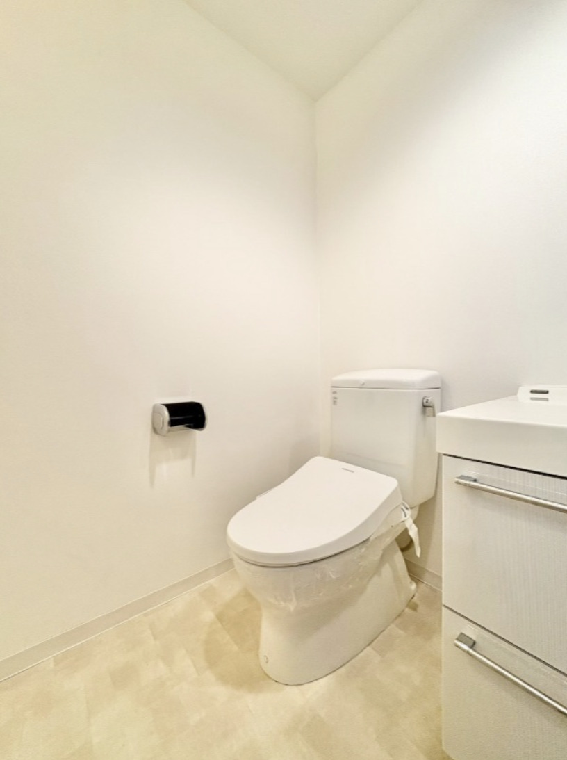 トイレ　別号室イメージの為、現状を優先致します。