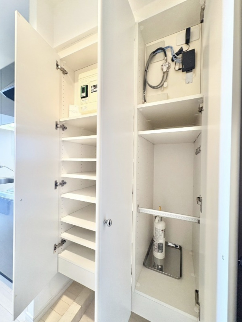 玄関　別号室イメージの為、現状を優先致します。