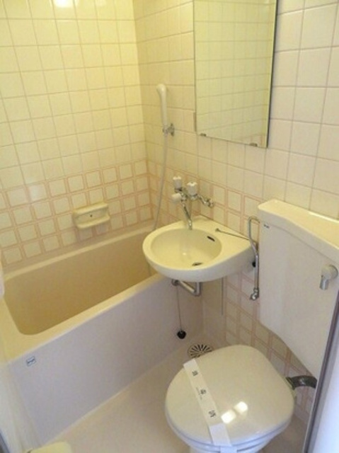 バス・シャワールーム　バスルーム