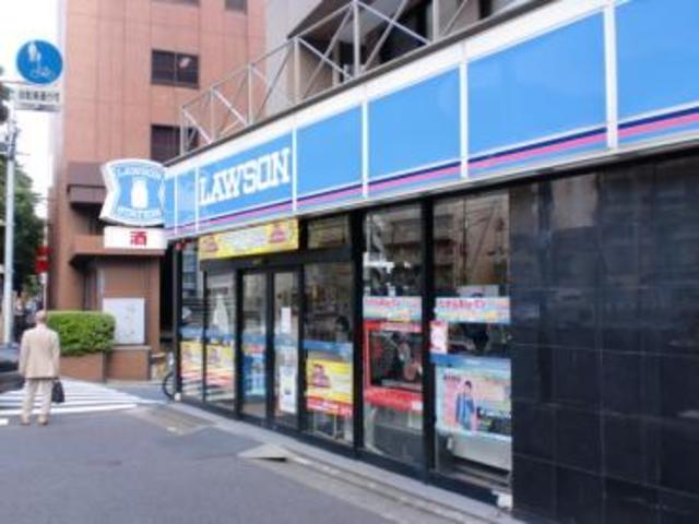 コンビニ　ローソン新宿水道町店（コンビニ）まで162m