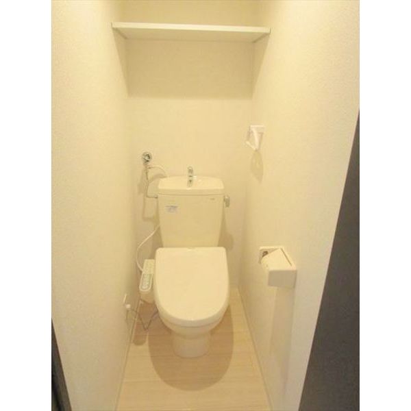 トイレ　ウォシュレット設置済みです！