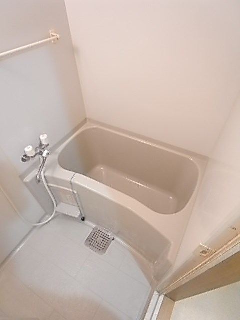 バス・シャワールーム　日々の暮らしに欠かせないお風呂です