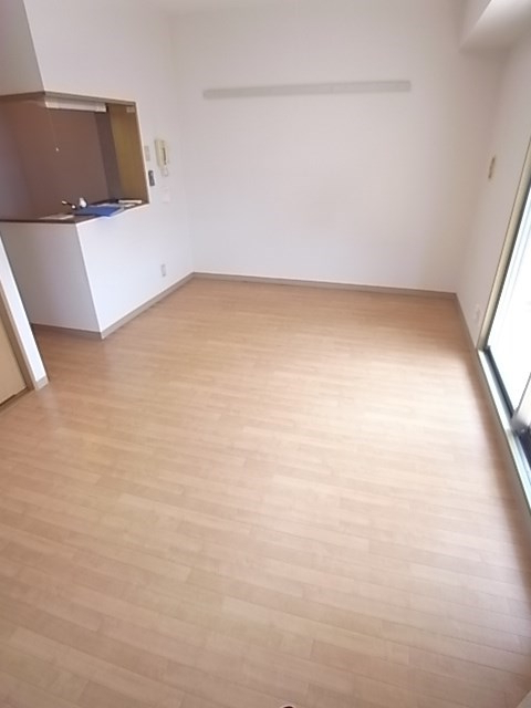 その他部屋・スペース　広くて明るい寝室