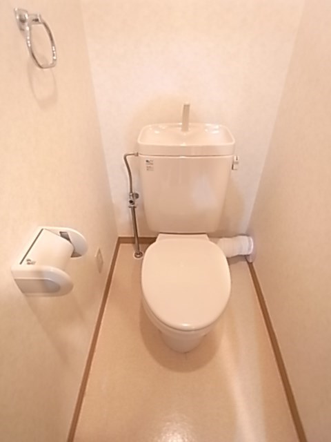 トイレ　清潔感のあるトイレです