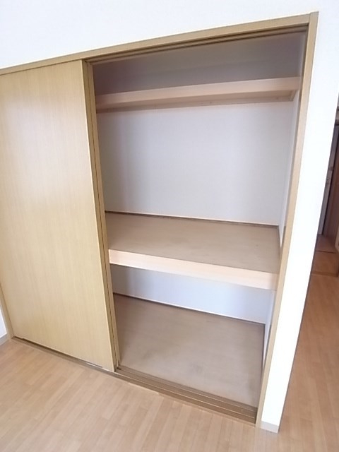 収納　たっぷりとした収納スペースです