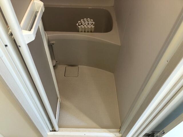 バス・シャワールーム　浴室乾燥機?