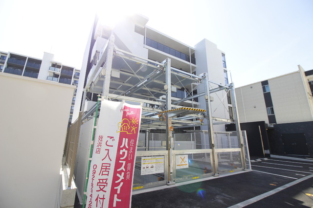 建物外観　★夜間の物件外観です★