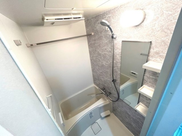 バス・シャワールーム　清潔な浴室！