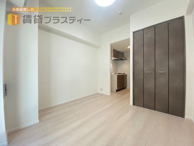 居室・リビング　シンプルで使いやすい居室です。