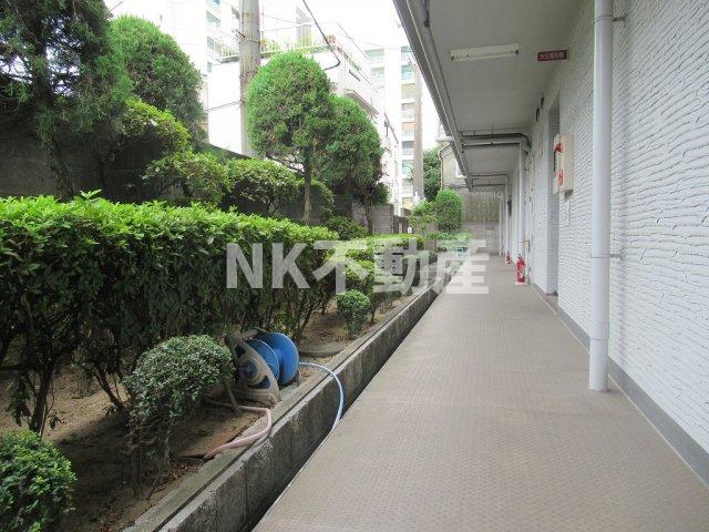 ロビー　建物の内部です