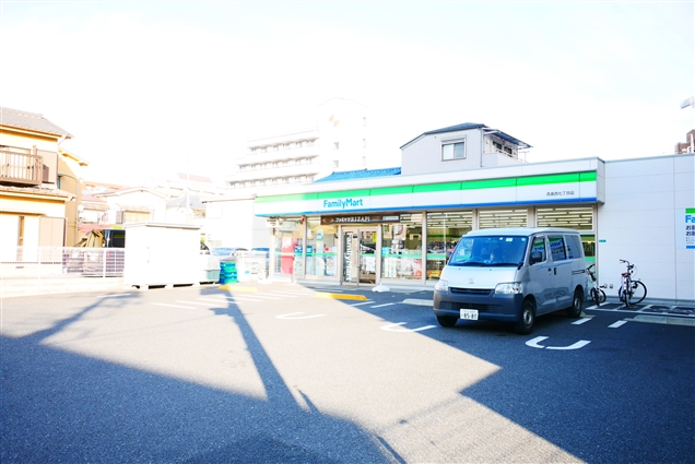 コンビニ　ファミリーマート 西葛西七丁目店（コンビニ）まで144m