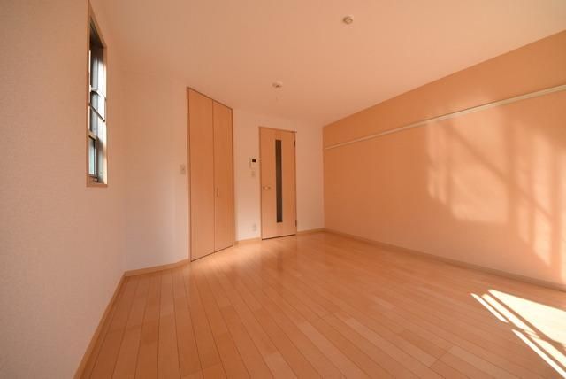 居室・リビング　☆ゆったりとした洋室です☆