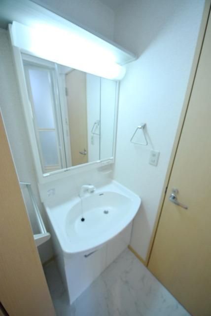 洗面設備　☆独立洗面台は人気です☆