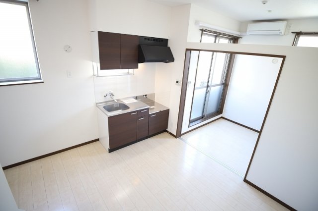 居室・リビング　使いやすい居間です