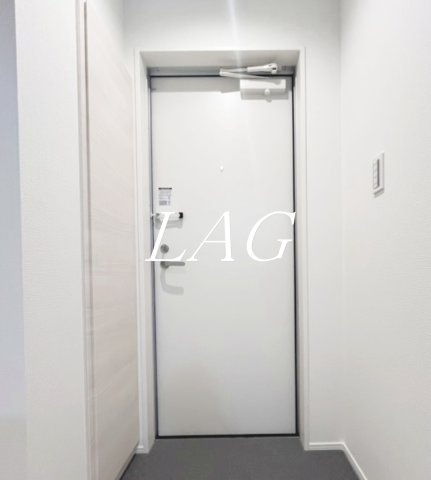 玄関　玄関です。（同仕様設備です）
