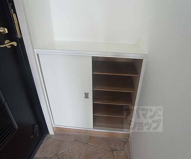 収納　シューズボックス