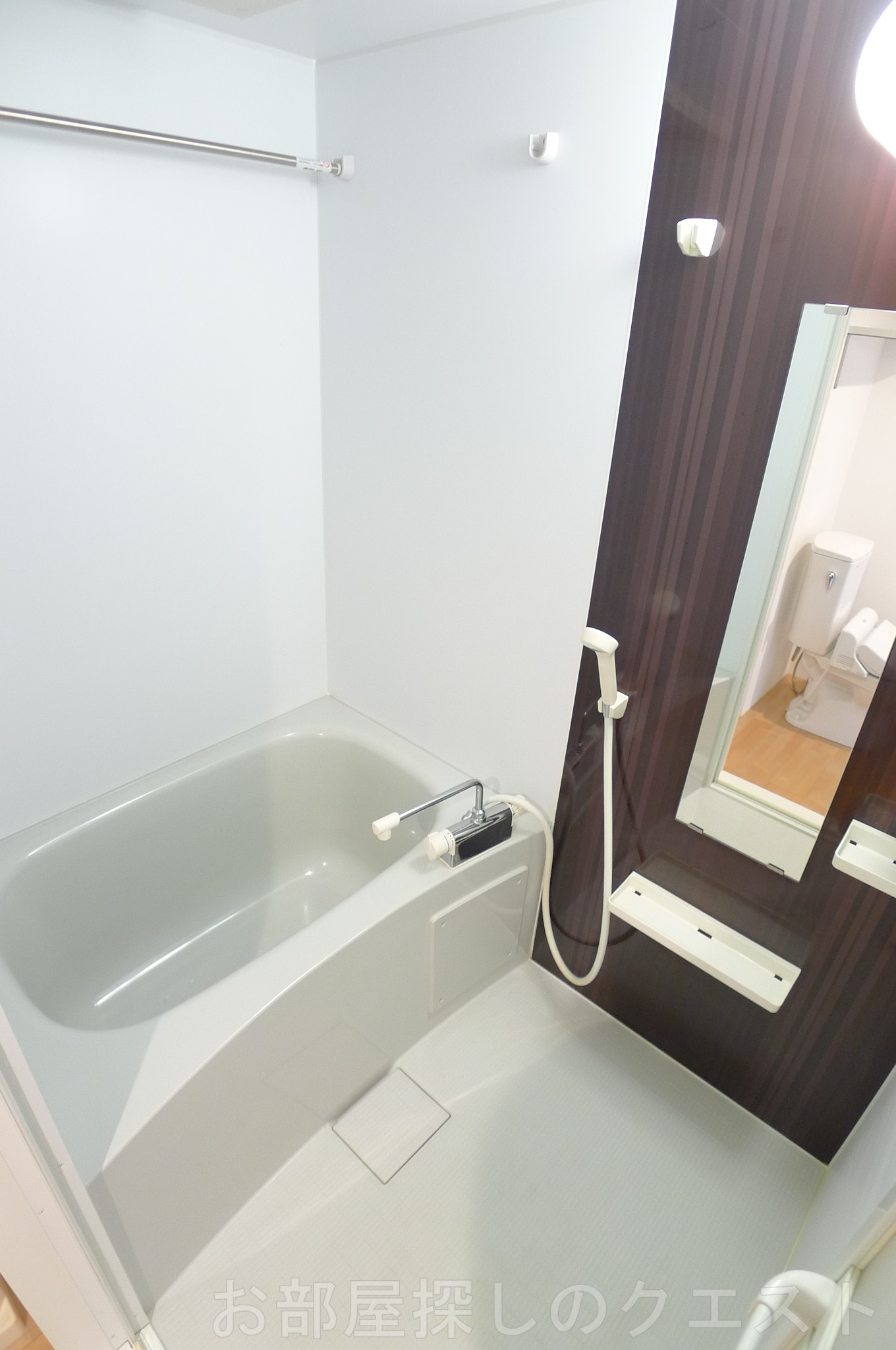 バス・シャワールーム　(写真は同タイプ）