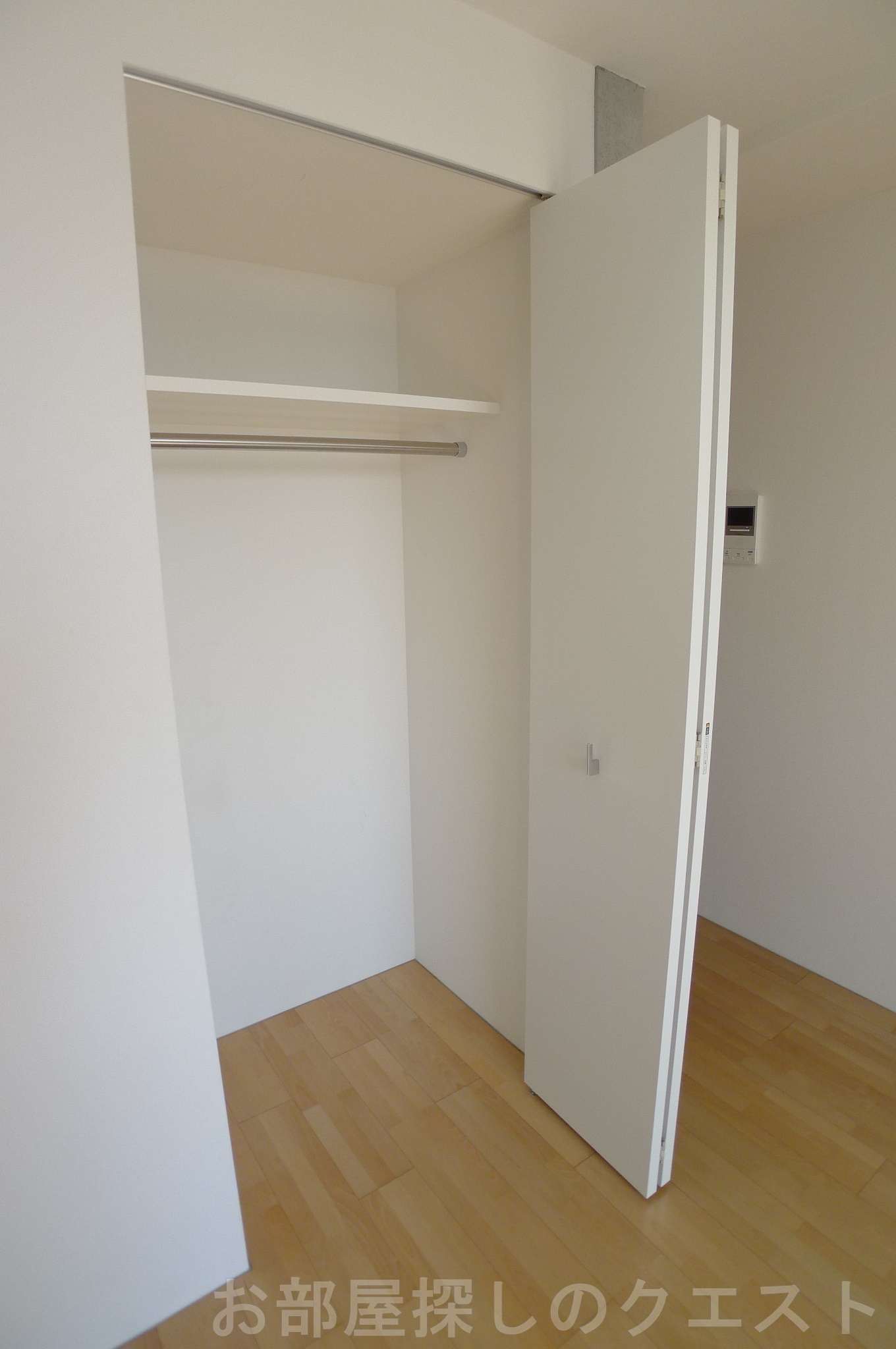 収納　(写真は同タイプ）