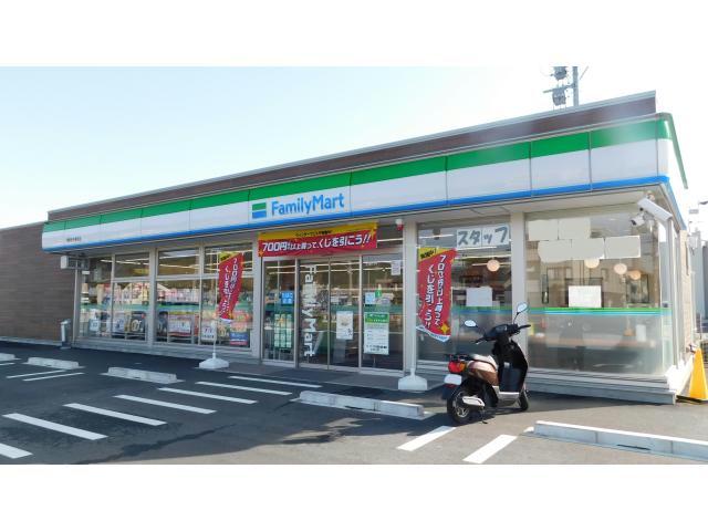 コンビニ　ファミリーマート蒲郡拾石東浜店（コンビニ）まで708m