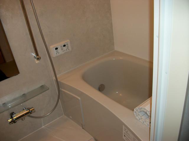 バス・シャワールーム　他の部屋?