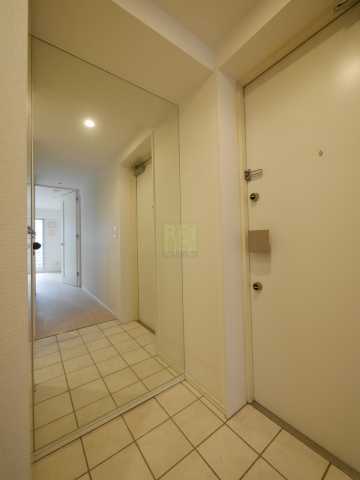 玄関　Brillia ist白金高輪の玄関