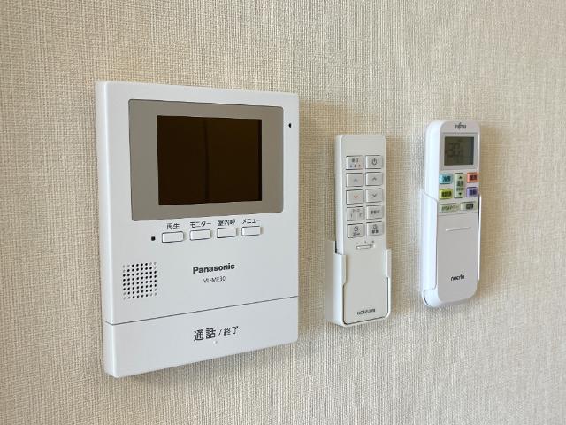 セキュリティ　カメラ付インターホン（イメージ）