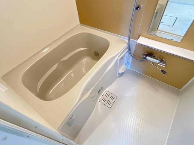 バス・シャワールーム　バス（イメージ）