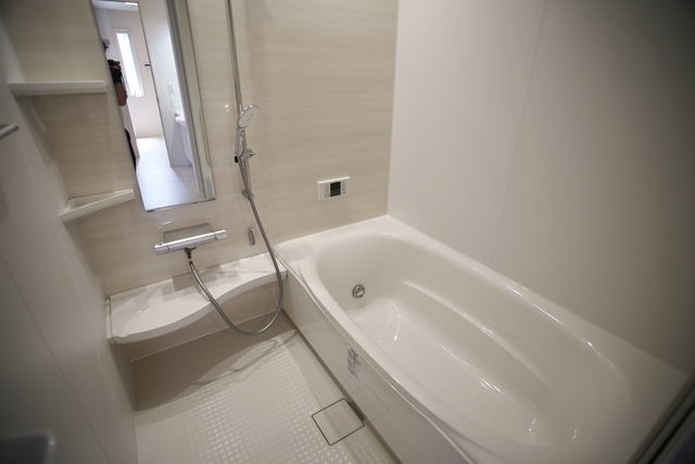 バス・シャワールーム　キレイなバスルームです