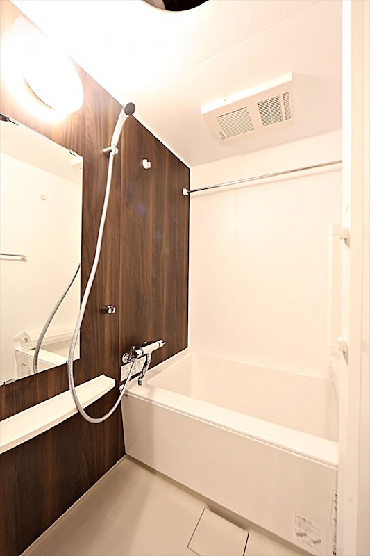 バス・シャワールーム　風呂