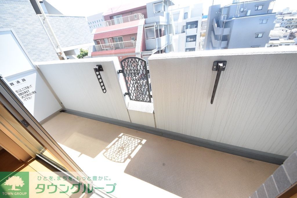 バルコニー　バルコニー