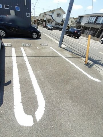 駐車場　駐車場完備です