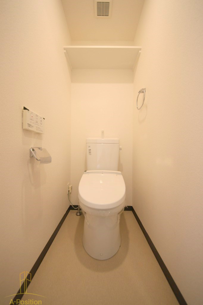 トイレ　アドバンス大阪城アンジュ